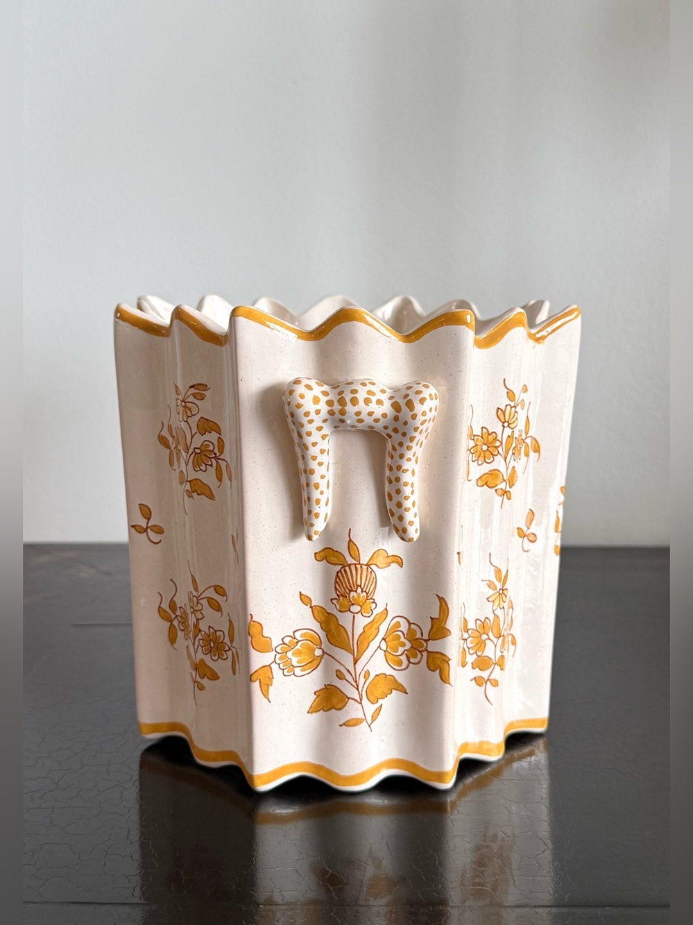 Tiffany&Co. Cachepot/Jardinière Hand-painted in France Scalloped Octagon Unusual